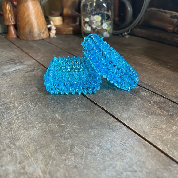 SET OF 2 ICE BLUE HOBNAIL VOTIVE TEA LIGHT CANDLE HOLDERS ? FENTON - Picture 4 of 14